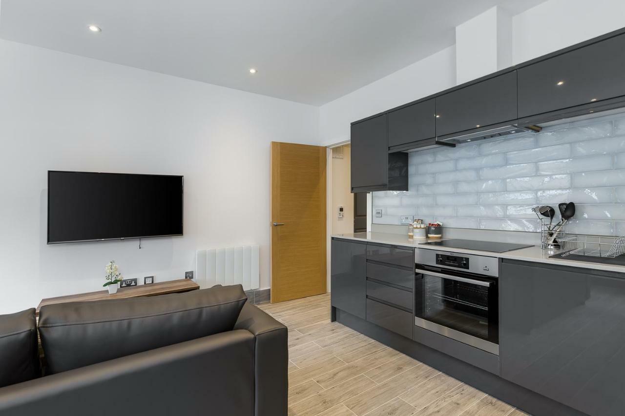 The Lion Gate Apartments East Molesey Εξωτερικό φωτογραφία