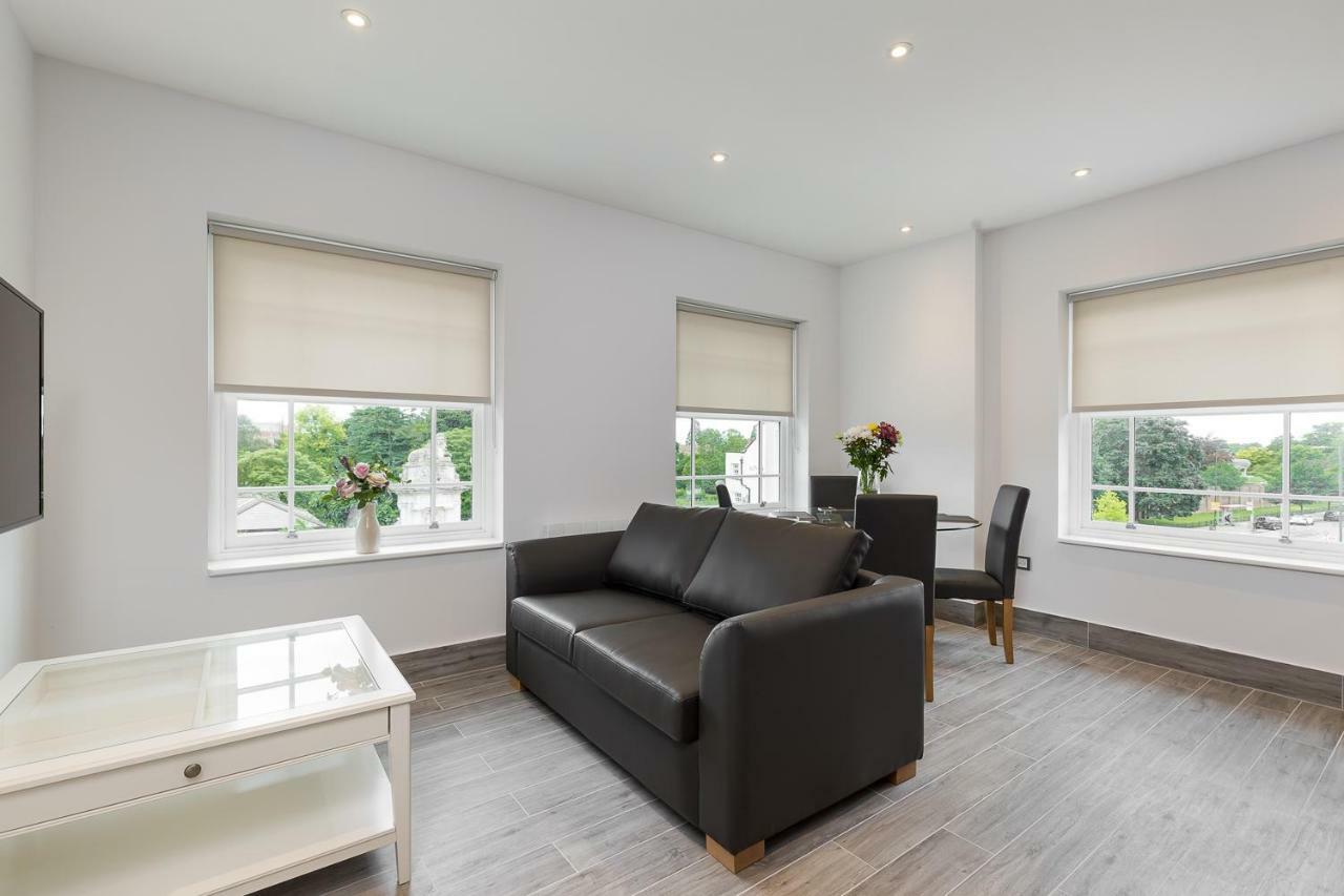 The Lion Gate Apartments East Molesey Εξωτερικό φωτογραφία