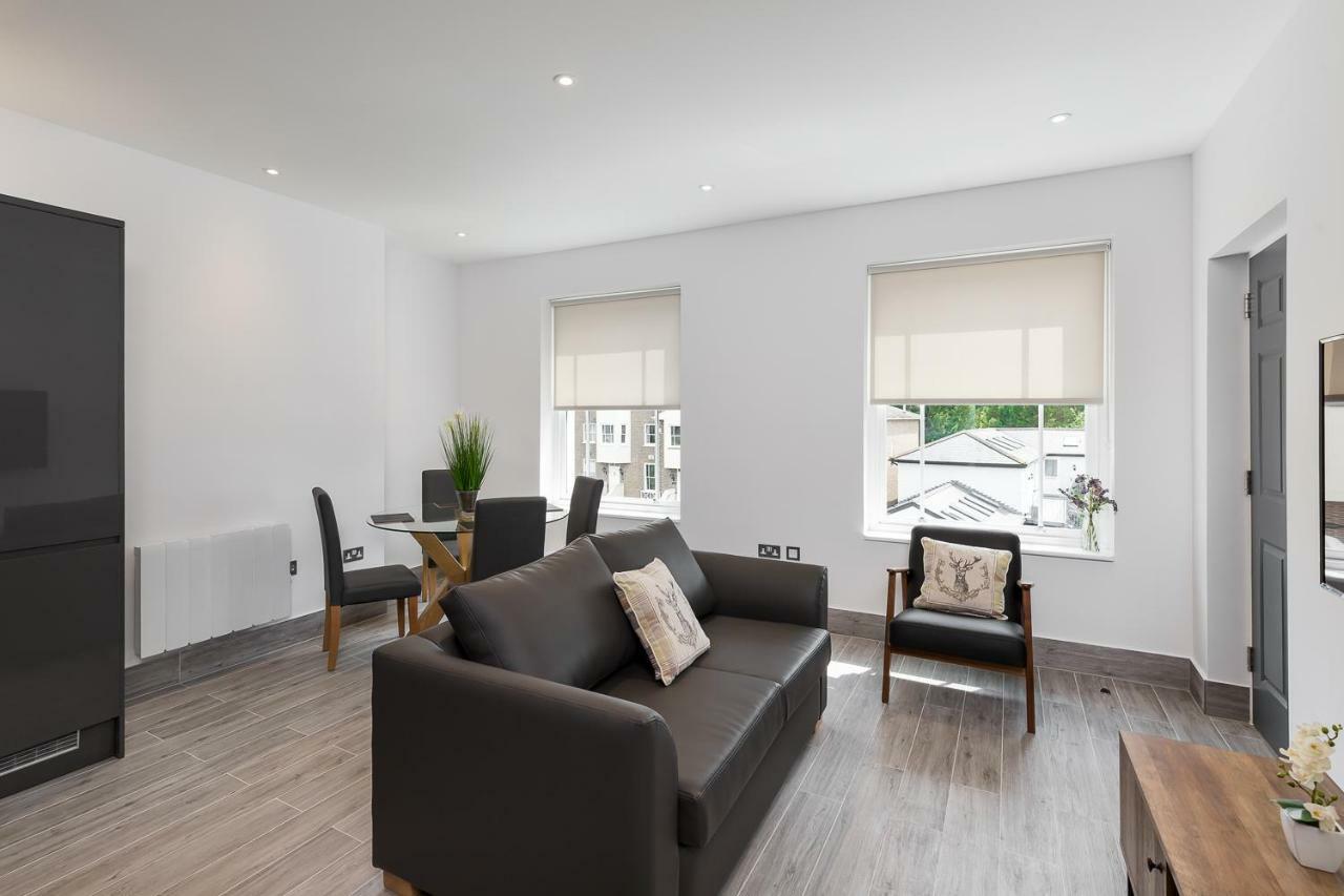 The Lion Gate Apartments East Molesey Εξωτερικό φωτογραφία